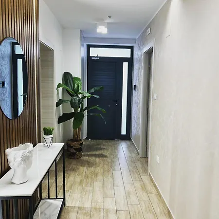 Oda ve Kahvaltı Aramarina Marina di Schiavonea
