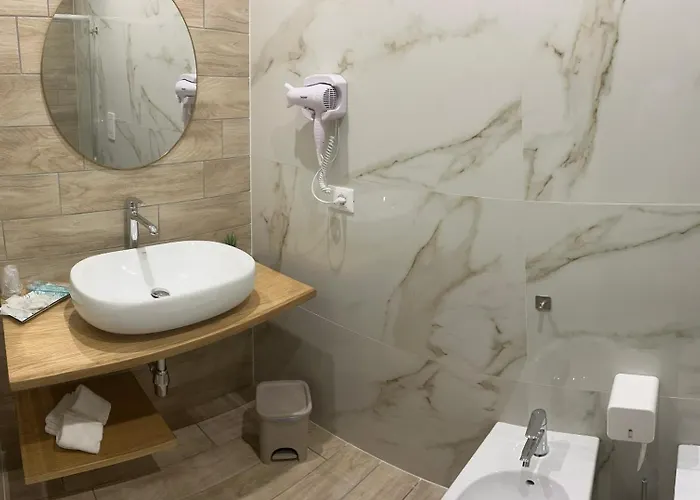 Aramarina לינה וארוחת בוקר 4*