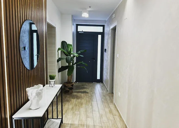 לינה וארוחת בוקר Aramarina מרינה די סקבוניאה